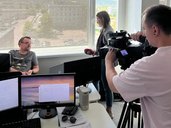 2022 · TV interview about our 6-hour day